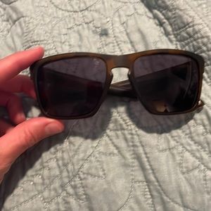 Mens sliver Oakley sunglasses